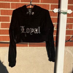 (US M) Black Velvet Cropped Hoodie